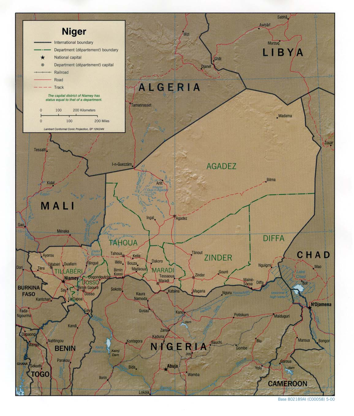 Mapa físico y político de Níger (2000)