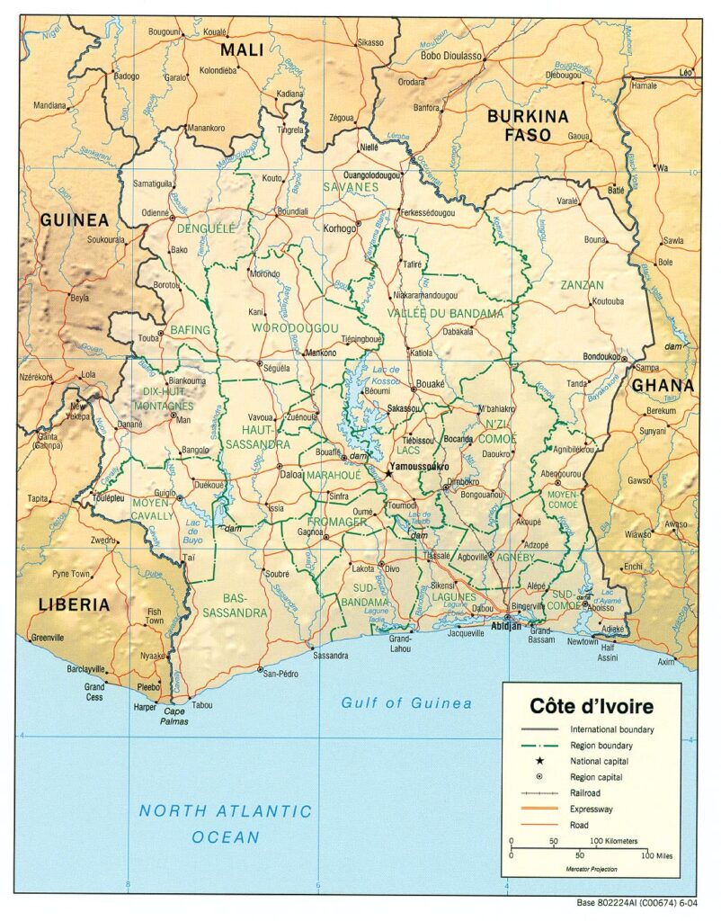 Mapa físico y político de Costa de Marfil (2004)